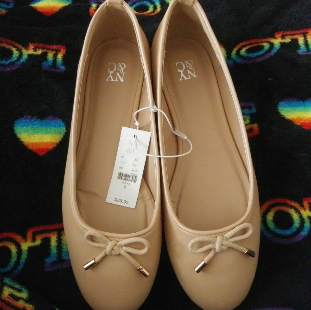 New York & Company Beige Flats